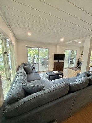 Villa, 4 Bedrooms | Living area - Joyfull Camp Limit 10 4 Bedroom Cottage (Naples)