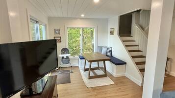 Villa, 4 Bedrooms | Interior