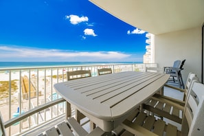 Outdoor dining - Phoenix Gulf Shores Ii 303 3 Bedroom Condo (Gulf Shores)