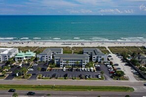 Appart'hôtel, 3 chambres | Plage