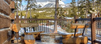 Cozy Ski In/Out Mountain Retreat! Amazing Views, Private Deck, Grill, Fire Pit +