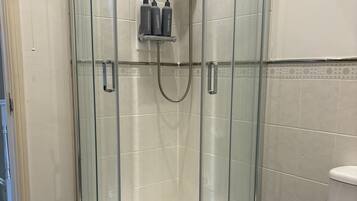 Towels, soap, shampoo, toilet paper