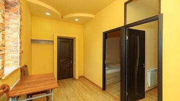 Deluxe Apartment | Private kitchen