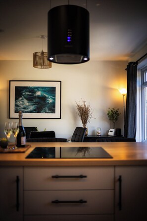 Interior - Home from Home, only 5 minutes drive from Historical Durham center. (Durham)