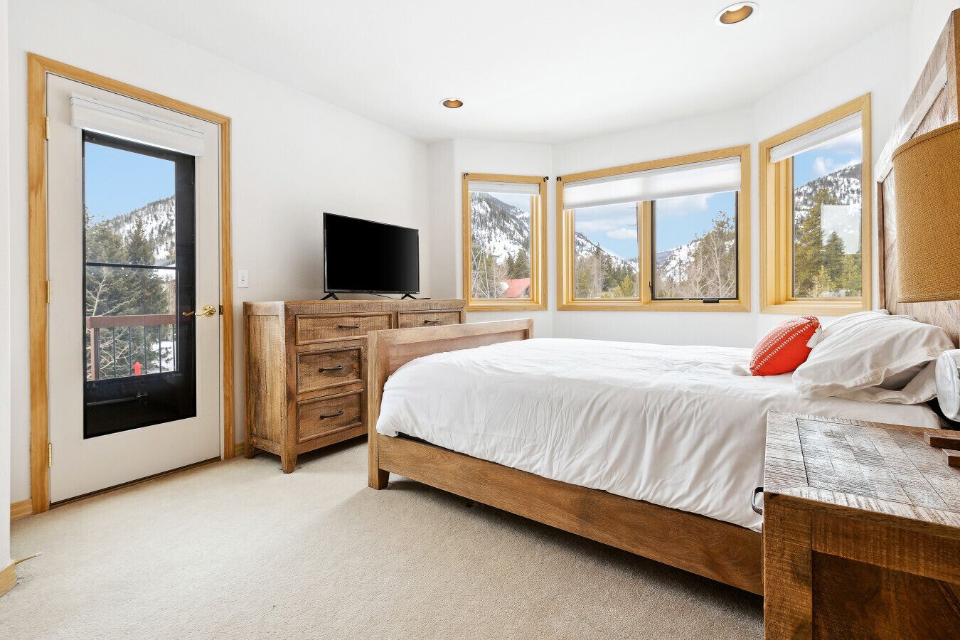 3 bedrooms, desk, free WiFi