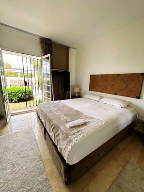 1 bedroom, iron/ironing board, travel crib, WiFi