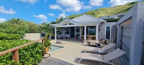 Outdoor dining - PALM BLUE...Caribbean Pinel Bay (Saint-Martin)