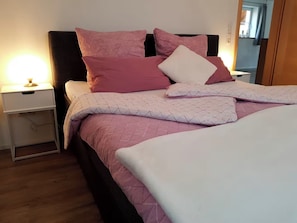 1 chambre, fer et planche à repasser, Wi-Fi, draps fournis