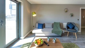 Íbúð - 2 svefnherbergi | Stofa