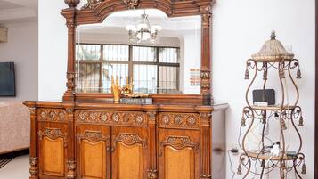 Apartment, 3 Bedrooms, Accessible, Balcony | Interior