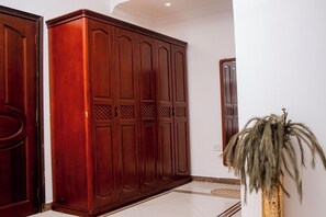 아파트, 침실 3개, 장애인 지원, 발코니 | 내부