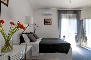 Iron/ironing board, WiFi, bed sheets - Short Rent Milan Porta Vittoria. Studio apartment with balcony (Milano)