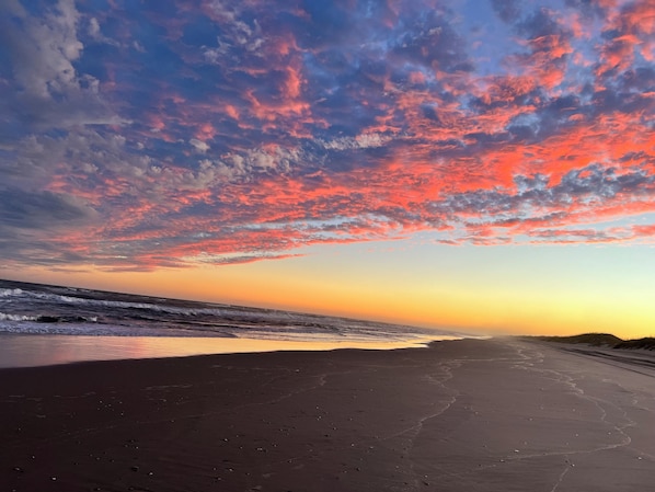 Liegestühle, Strandtücher