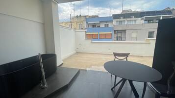 Exclusive Room | In-room safe, blackout drapes, soundproofing, free WiFi