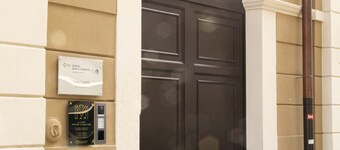 MARI Luxury Rooms and Suites