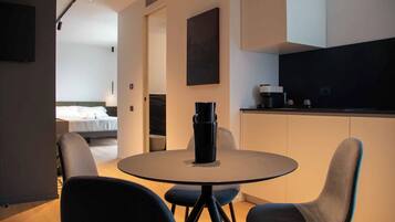 Camera Elite | Cucina privata | Frigorifero nell'area comune