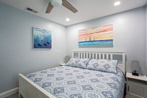 2 bedrooms, iron/ironing board, WiFi, bed sheets