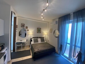 Bügeleisen/Bügelbrett, WLAN, Bettwäsche