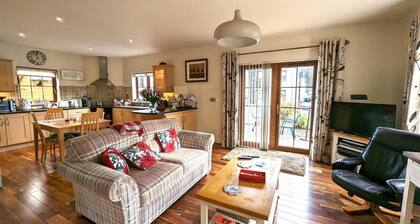 Dunadry Retreat -Spacious 2 bedroom ground floor apartment