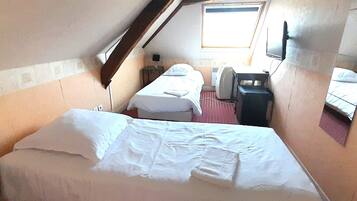 6 Schlafzimmer, Bügeleisen/Bügelbrett, WLAN, Bettwäsche