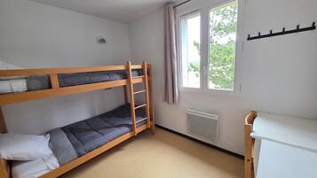 Shared Dormitory, Mountain View