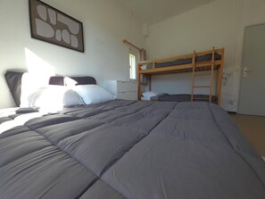 Vierbettzimmer, Bergblick | Kostenloses WLAN