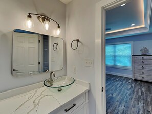 ヘアドライヤー、タオル