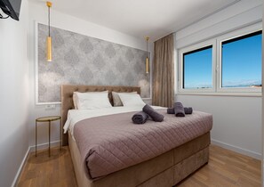 6 chambres, fer et planche à repasser, Wi-Fi gratuit, draps fournis