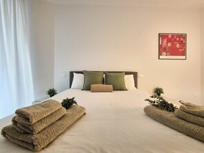 2 bedrooms, free WiFi, bed sheets