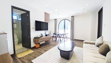 Family Room, Balcony, City View