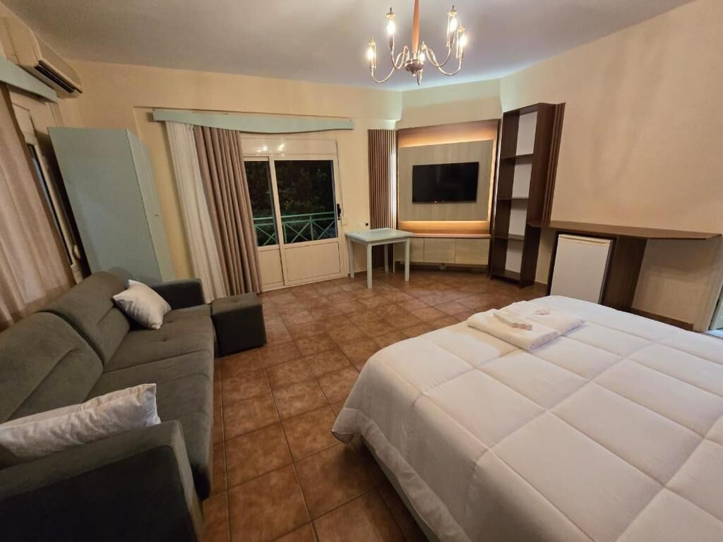 Photo - Olivet Hotel