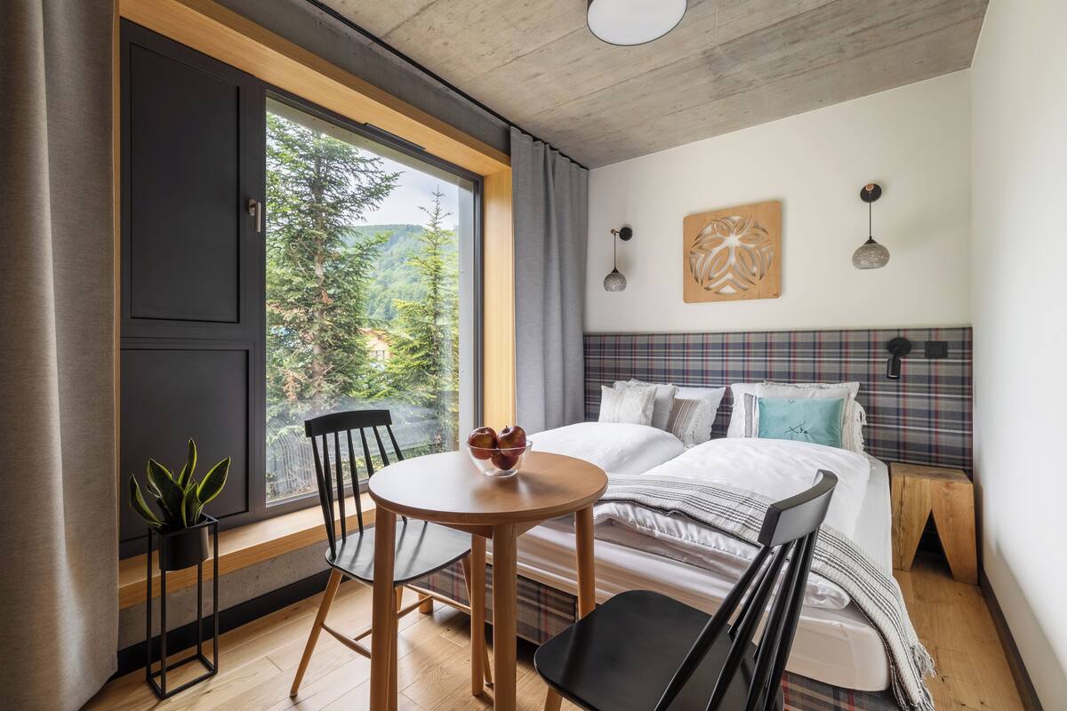 Kamar Double atau Twin Standar, pemandangan gunung | Kedap suara, setrika/meja setrika, Wi-Fi gratis, dan seprai linen
