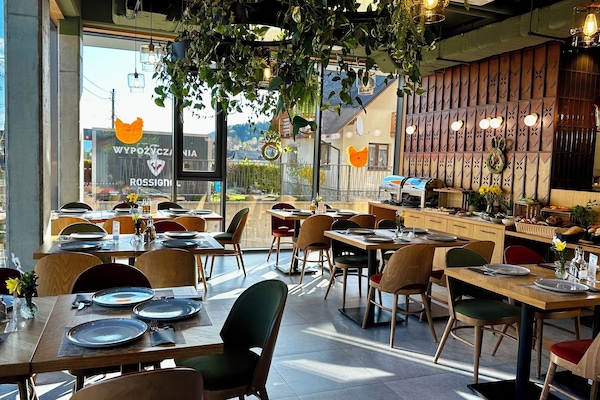 Food court