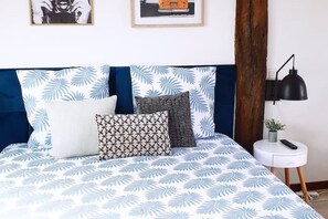 3 chambres, fer et planche à repasser, Wi-Fi, draps fournis