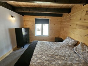 WiFi, bed sheets