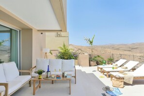 Terrace/patio - Kaiman 41 by VillaGranCanaria (Las Palmas de Gran Canaria)