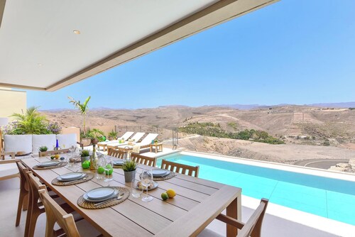 Kaiman 41 by VillaGranCanaria