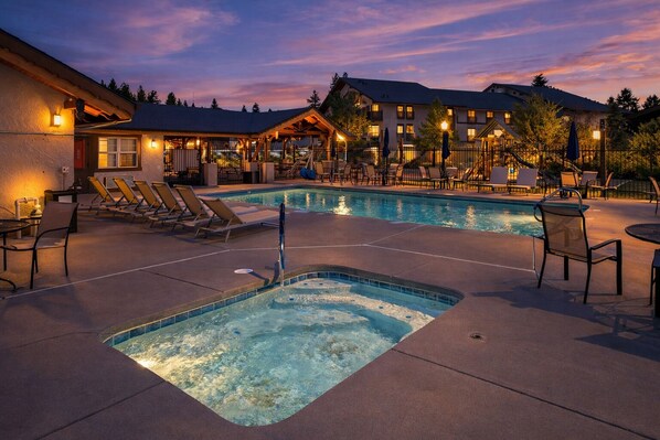 Outdoor pool, a heated pool - New Listing-Edelweiss Escape-In Town, Pool, Hot Tub (Leavenworth)