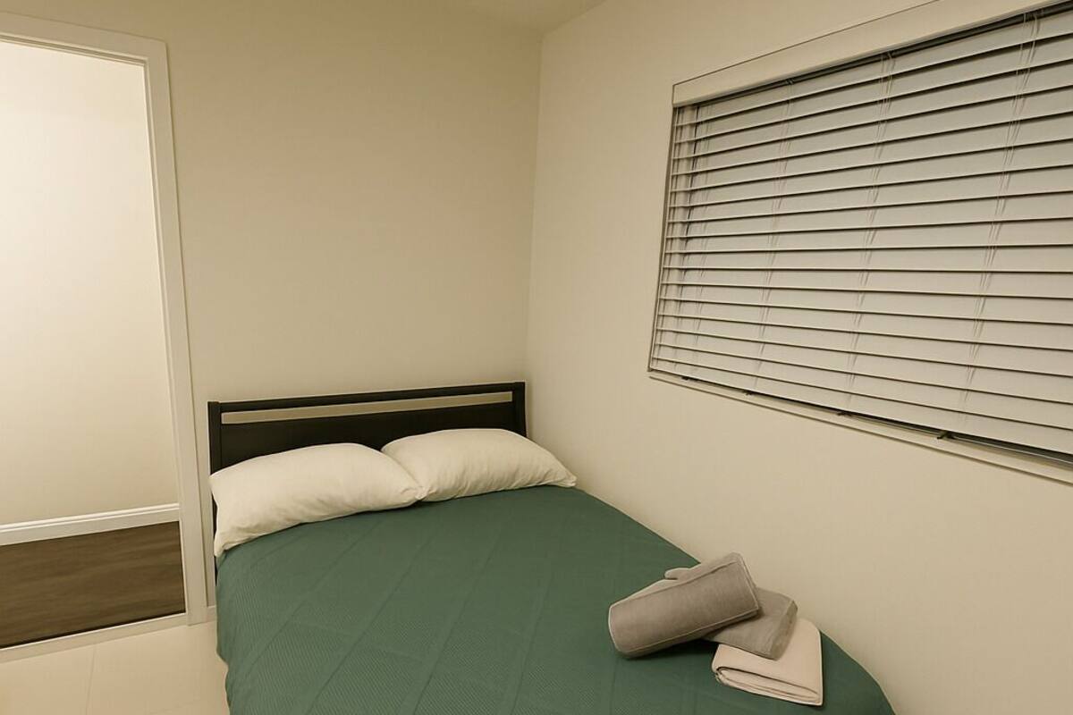 1 bedroom, desk, laptop workspace, free WiFi