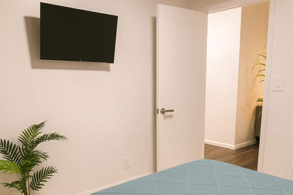 Deluxe Double Room | 1 bedroom, desk, laptop workspace, free WiFi
