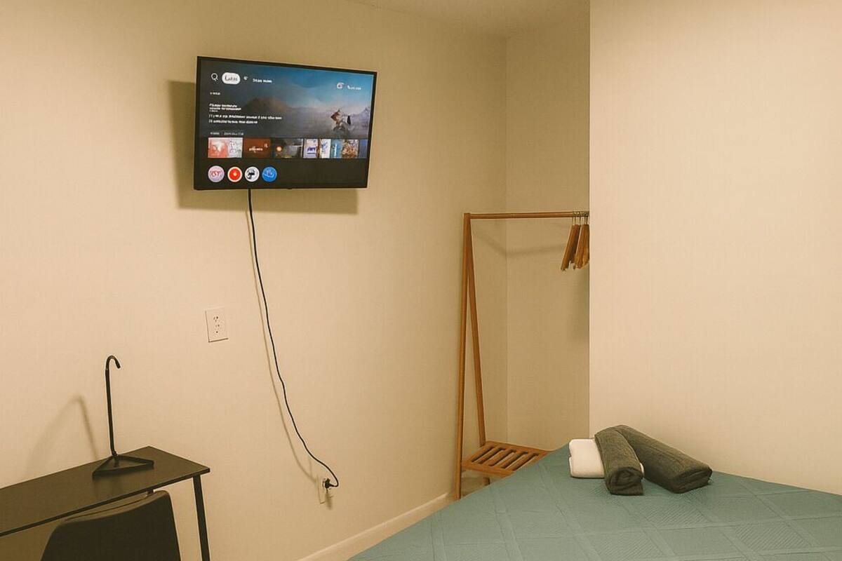 Deluxe Double Room | 1 bedroom, desk, laptop workspace, free WiFi