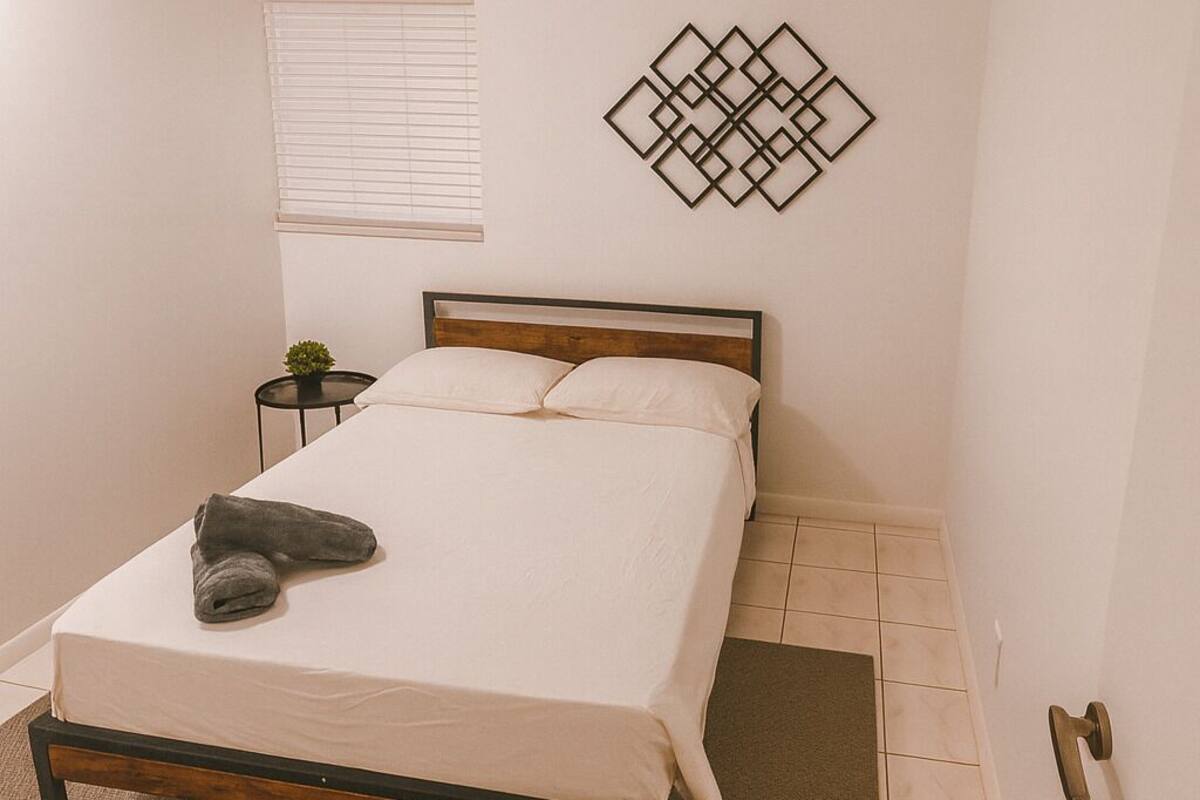 Deluxe Double Room | 1 bedroom, desk, laptop workspace, free WiFi