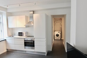 Ovn og oppvaskmaskin