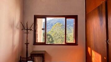 Quarto casal, vista para a montanha | Wi-Fi de cortesia