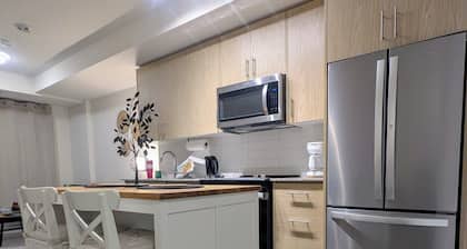 Stylish Oakville Condo to Call Home