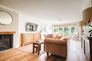 單棟房屋, 露台, 花園景 | 客廳