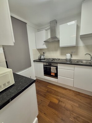 Microondas, horno y parrilla de estufa 