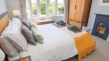 Decoración personalizada, muebles diferentes y wifi gratis