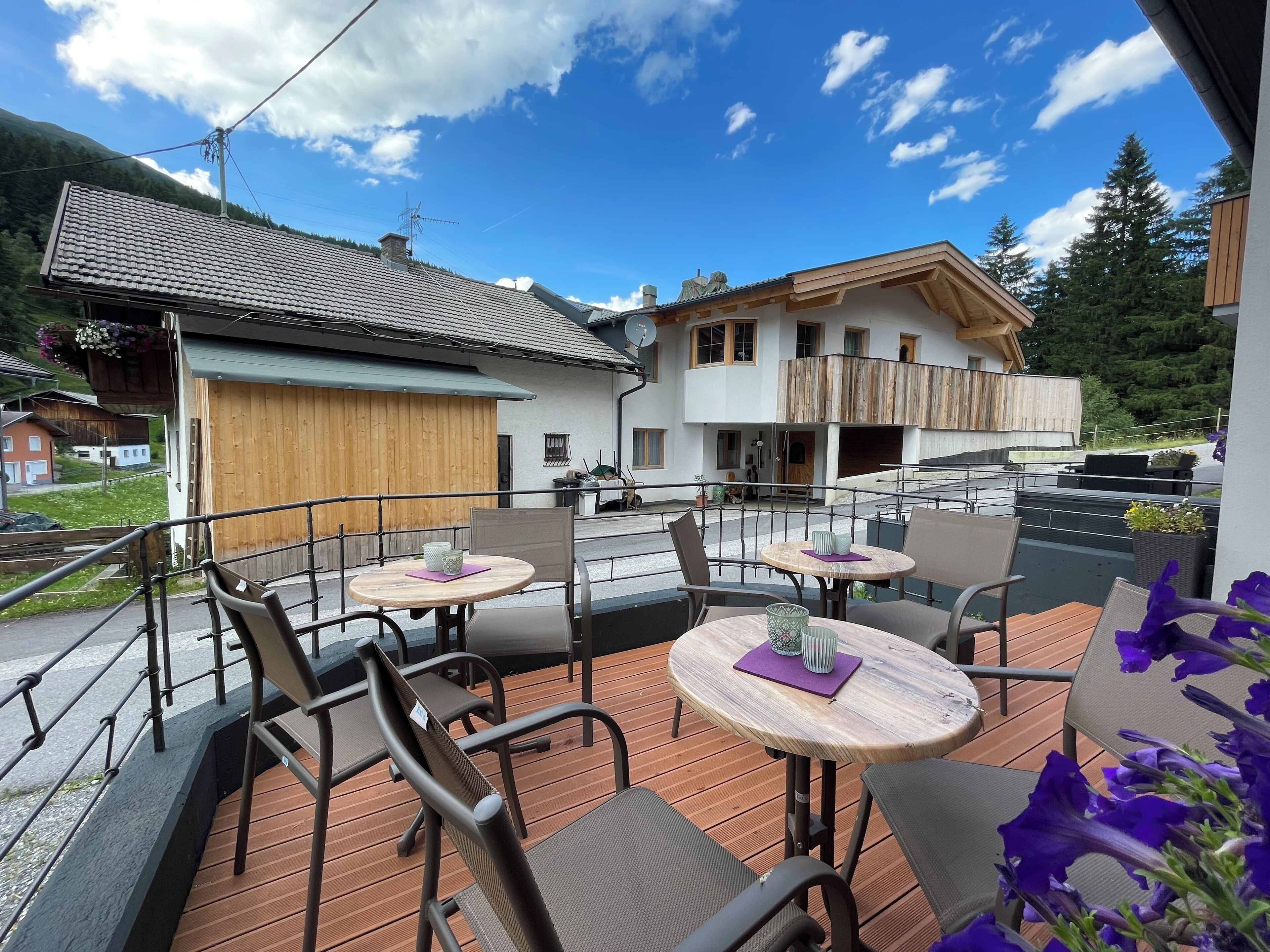 Comfort Apartment, 2 Bedrooms, Mountain View | Terrace/patio