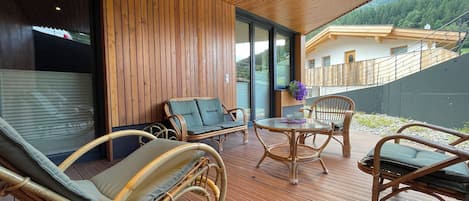 Basic Apartment, 2 Queen Beds, Mountain View | Mountain view